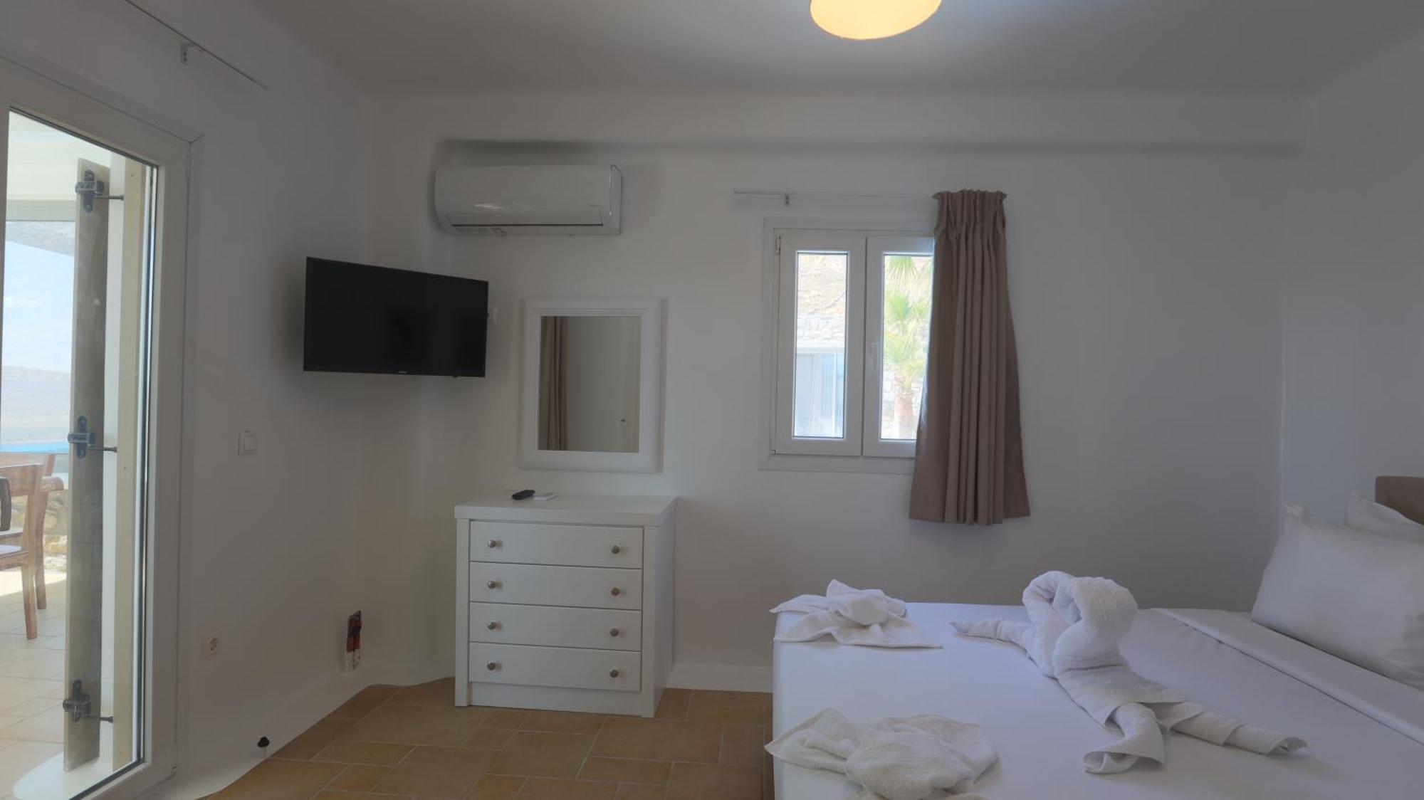 Profitis Ilias Spirit Villas By Live&Travel Panormos  Bilik gambar